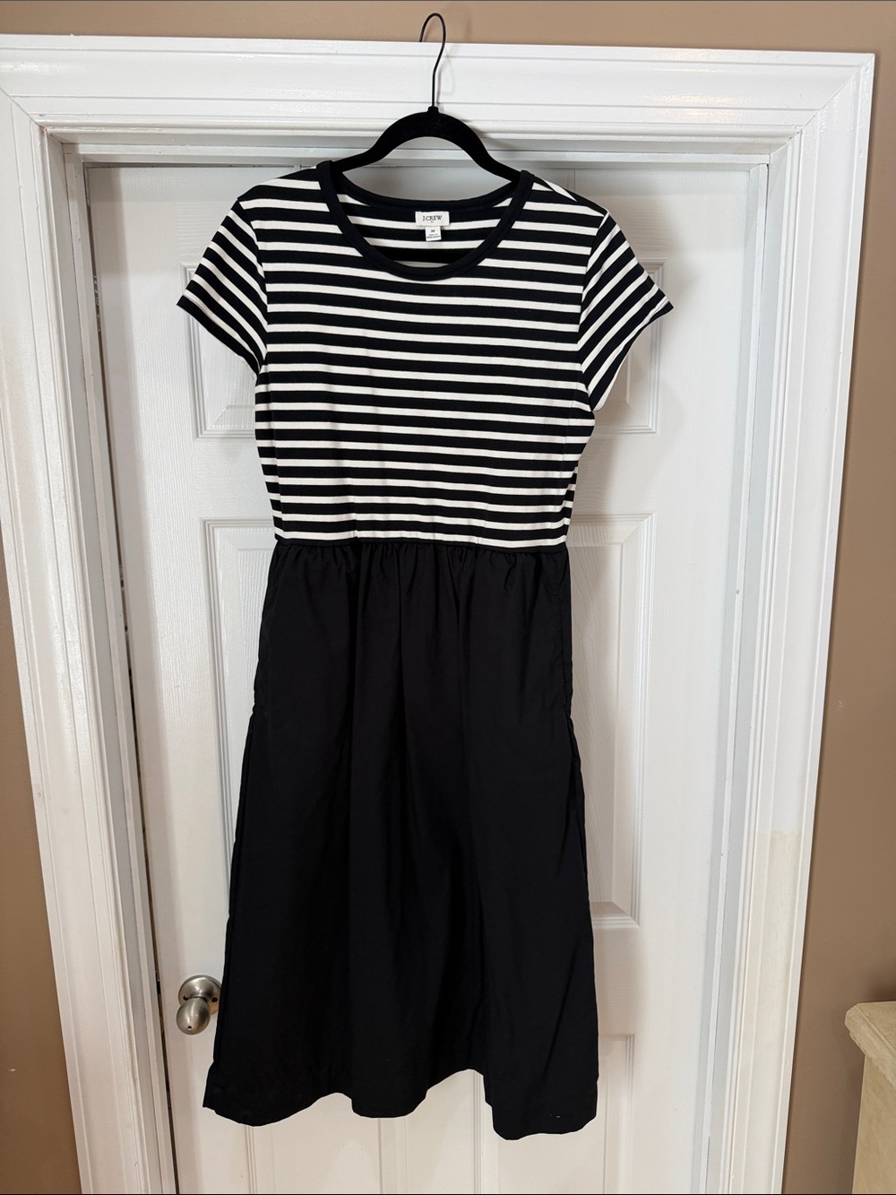 J Crew Black & White Striped Bodice Midi Dress. Mixed media. Short sleeve. Euc.